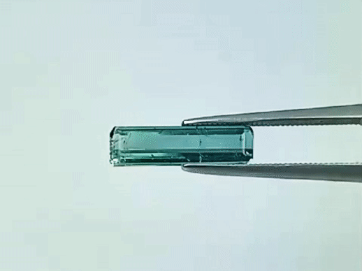 1.60ct Turmalina 14x4mm