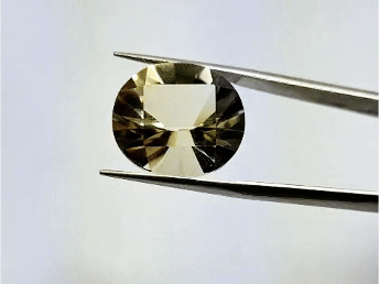 15.65ct Green Gold 18x15mm