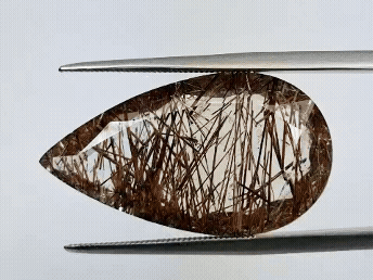 17.70ct Quartzo Com Inclusão 28x15mm