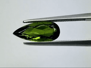 2.40ct Turmalina 14x6mm
