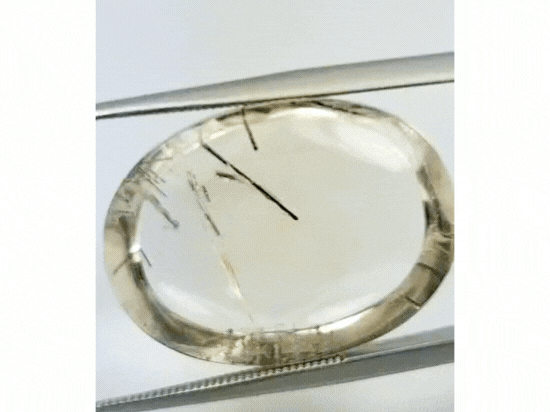 25.80ct Quartzo Com Inclusão 24x17mm