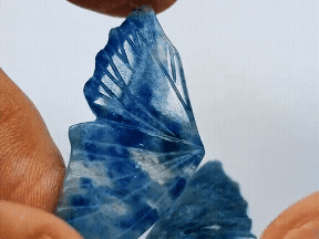 47.15ct Quartz Piece 40x17mm