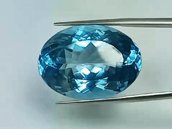 53.30ct Topaz 27x20mm