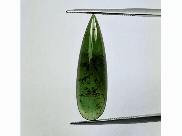 9.95ct Turmalina Cabochão 28x9mm