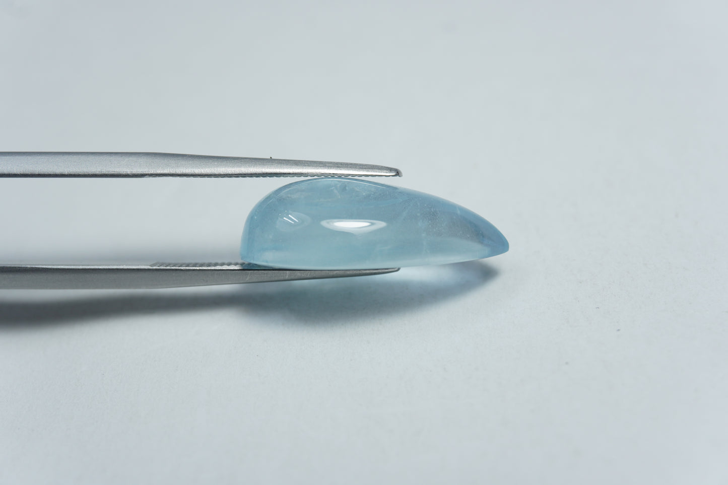 8.60ct Aquamarine cabochon 19x11mm