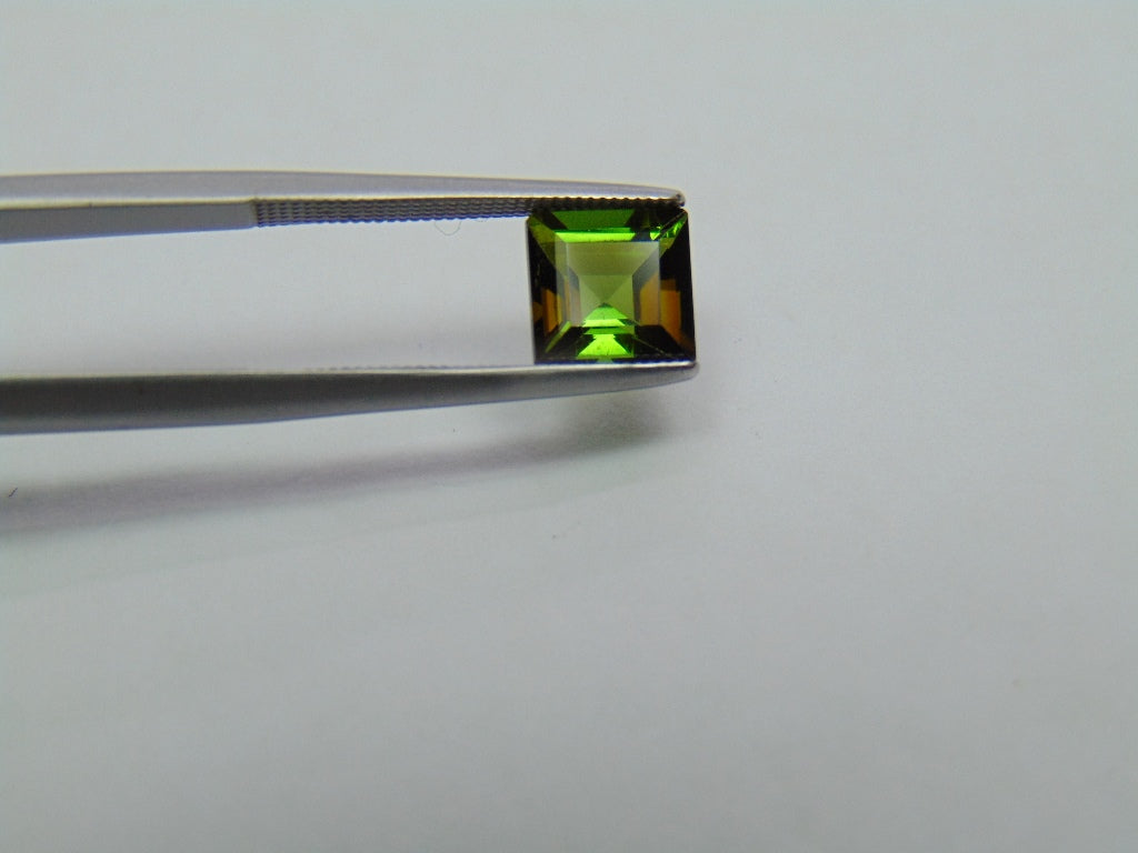 Turmalina de 1,75 ct e 7 mm