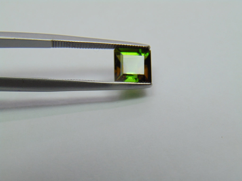 Turmalina de 1,75 ct e 7 mm