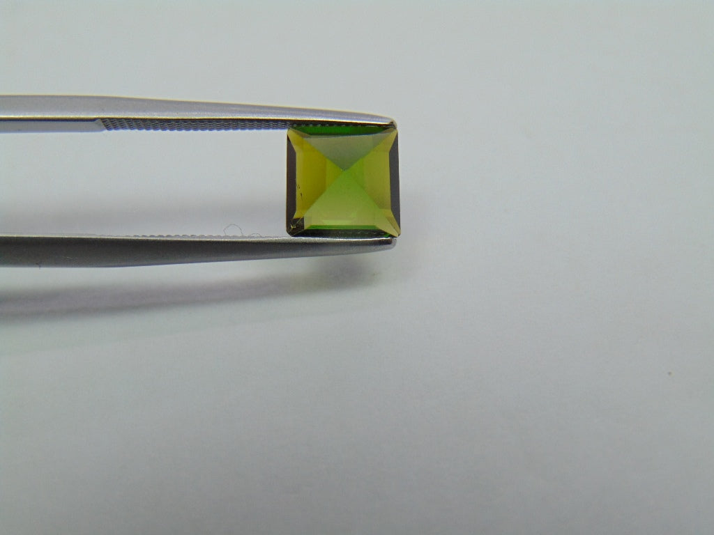 Turmalina de 1,75 ct e 7 mm