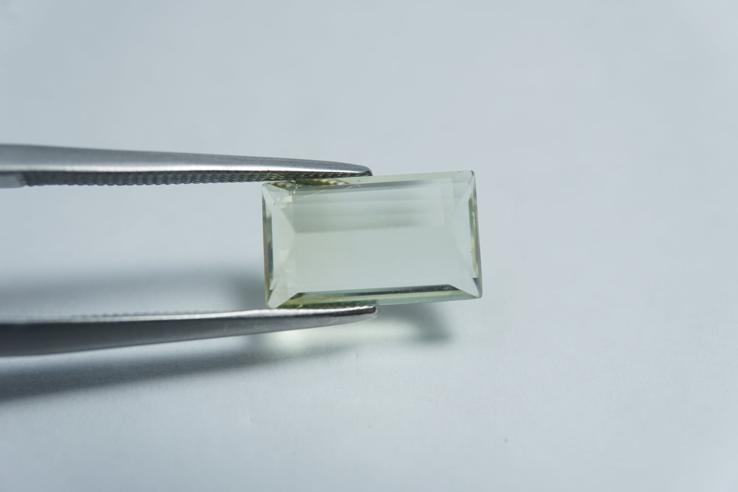 3ct Berilo verde 12x7mm