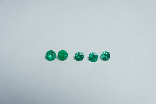 0.39ct Esmeralda 3mm / 2mm