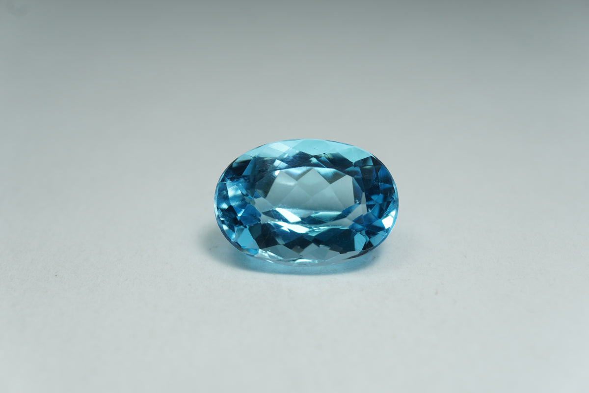 8.45ct Topázio 14x10mm