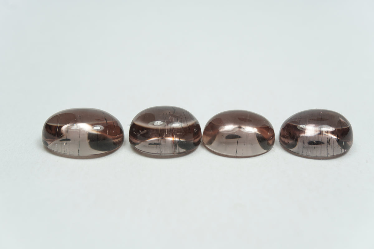 11.67ct Escapolita cabochão 11x8mm / 10x8mm