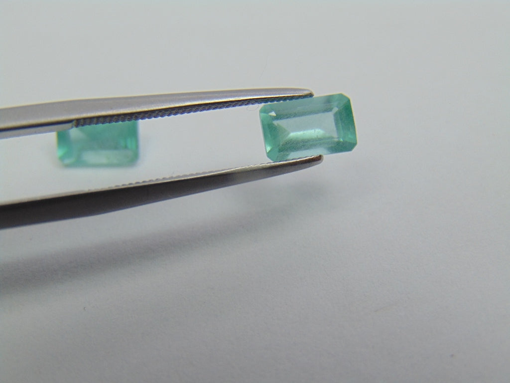Par de Esmeraldas 1,67ct 7x4mm