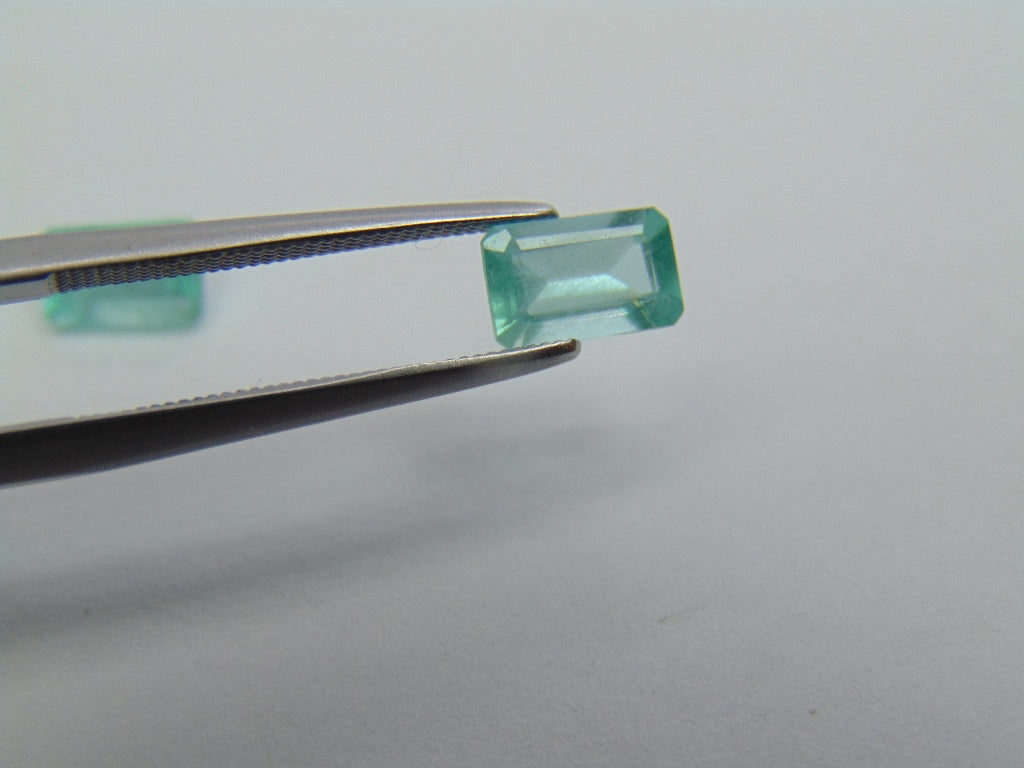 Par de Esmeraldas 1,67ct 7x4mm