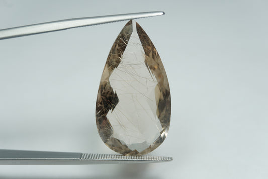 19.30ct Quartzo com inclusão 27x15mm