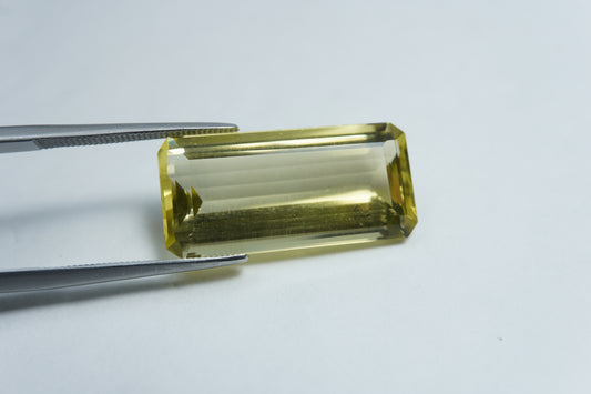 17ct Green gold 25x12mm