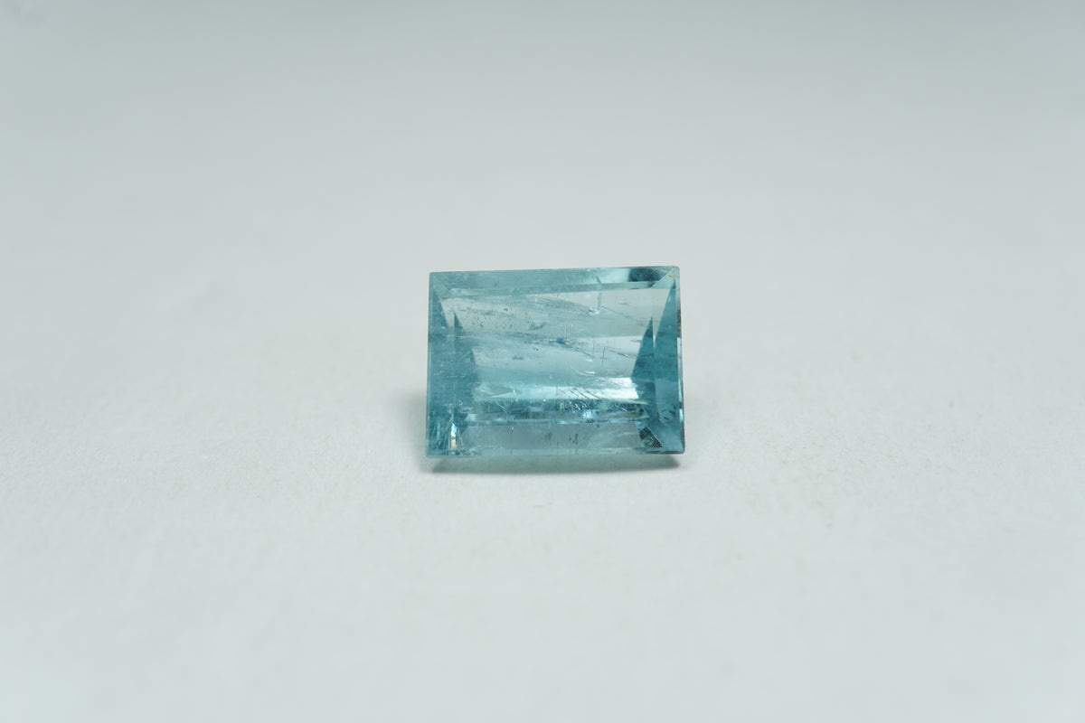 5.65ct Aquamarine 12x9mm
