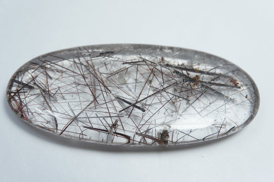 103ct Quartzo com inclusões 58x26mm