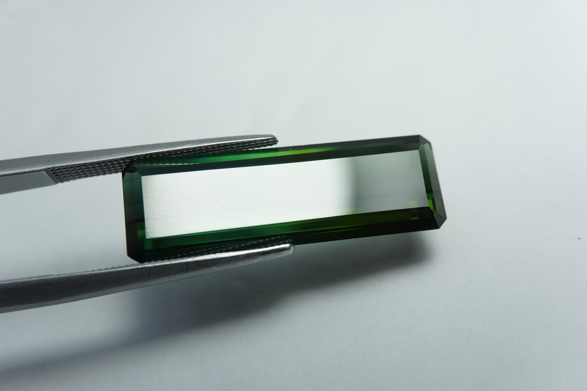 9,80ct Turmalina 26x9mm