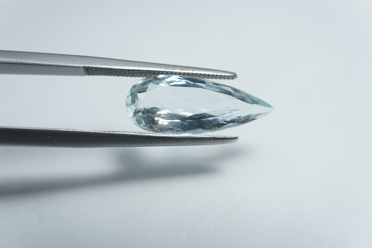 3.30ct Aquamarine 18x7mm
