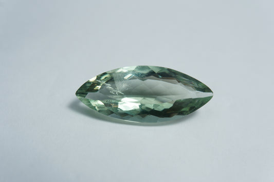 11.85ct Prasiolita 26x11mm