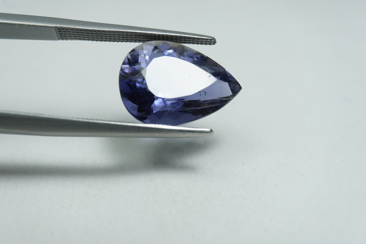 4.91ct Iolita 14x10.5mm