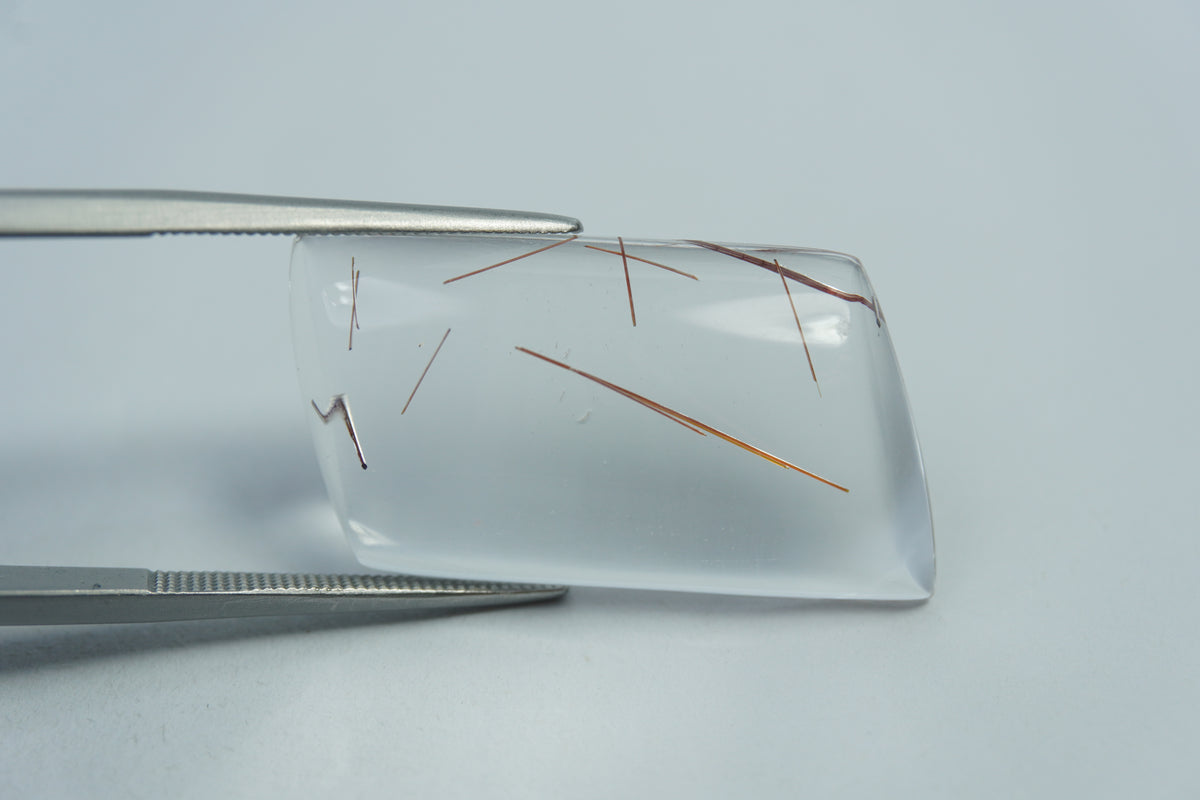 Quartzo com inclusão de 22,80ct 32x16mm