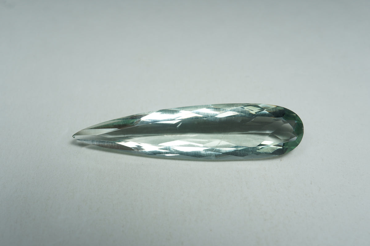 12.05ct Prasiolita 49x9mm