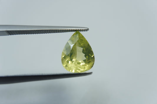 2.60ct Crisólita 10x8mm