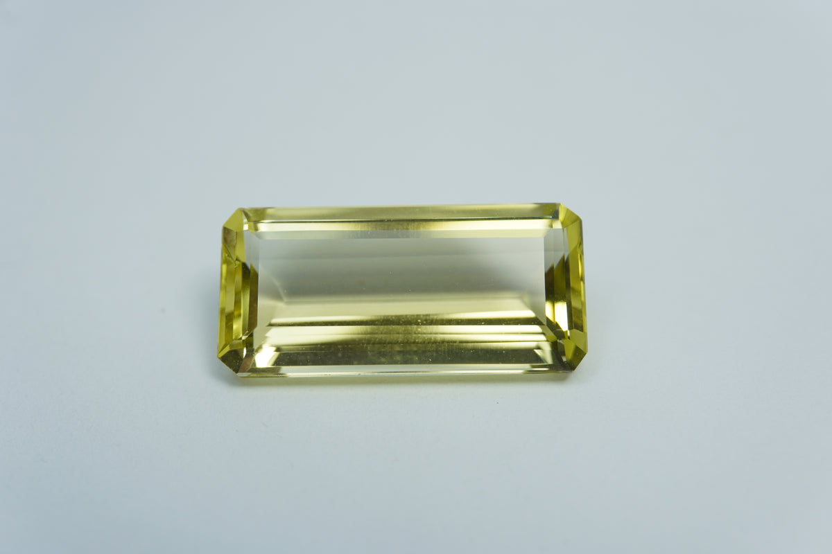 15.90ct Green gold 24x11mm