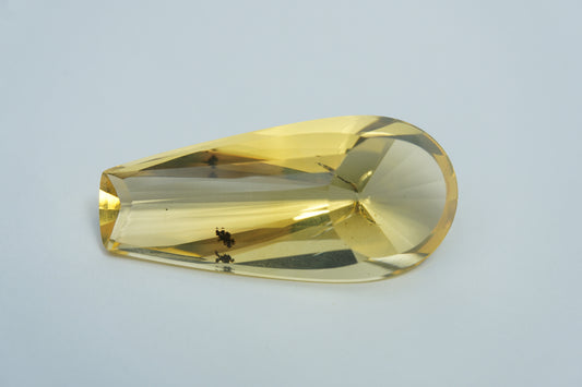 29.30ct Opala de fogo 36x16mm