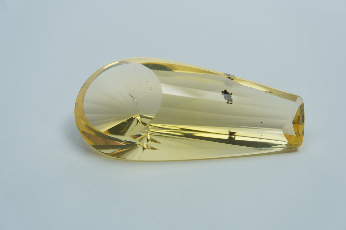 Opala de fogo 29,30 ct 36x16 mm