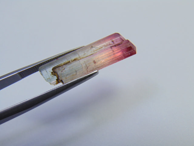 Peça de Turmalina Bicolor 9,70ct 25x7mm
