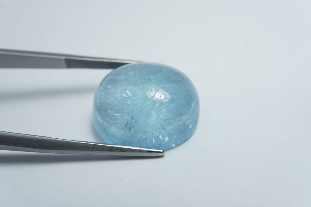 Água-marinha cabochão 18,70ct 18x16mm