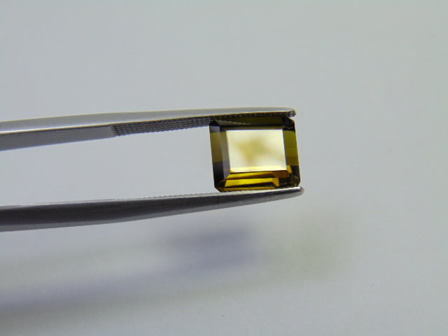 Turmalina 3 ct 9x8 mm