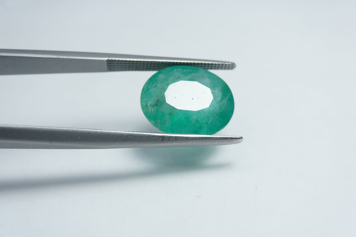Esmeralda 4.90ct 13x11mm