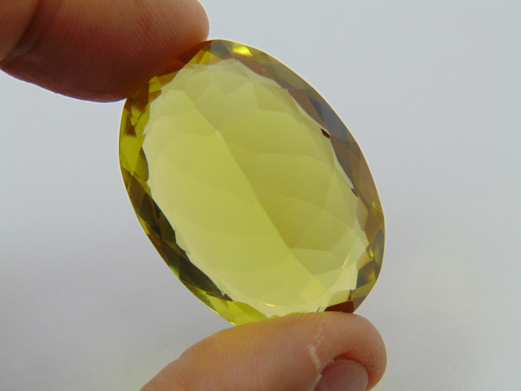 Ouro Verde 74,50 quilates 35x32mm