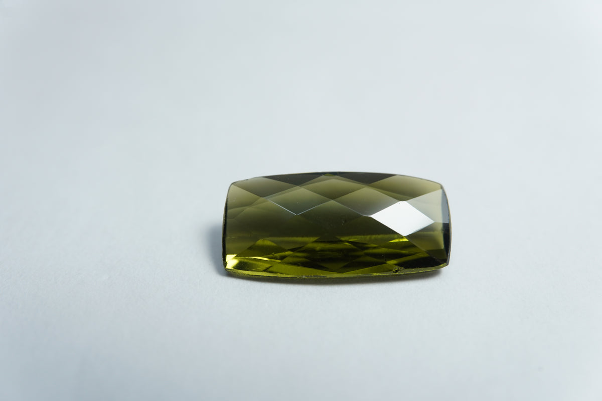 3.40ct Turmalina 14x7mm