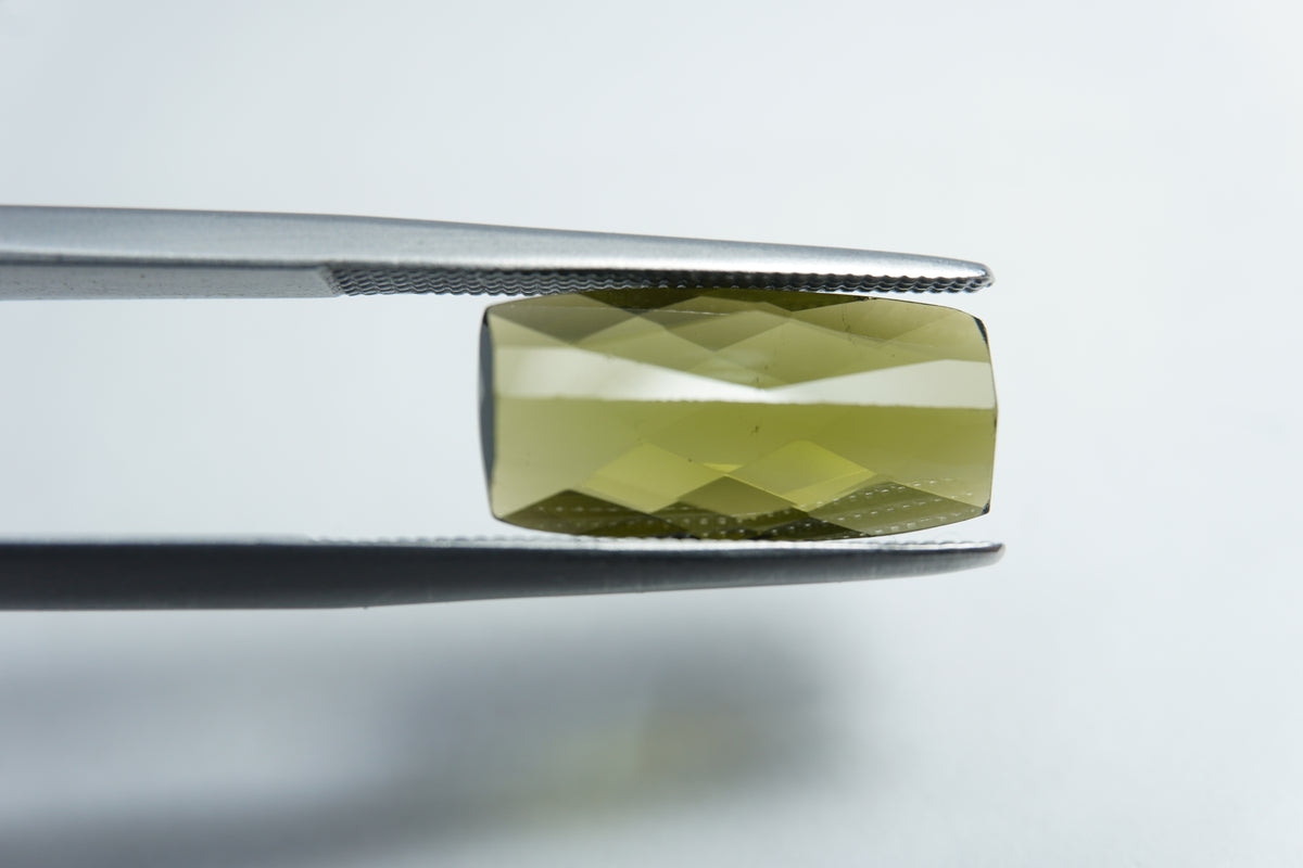 3.40ct Turmalina 14x7mm
