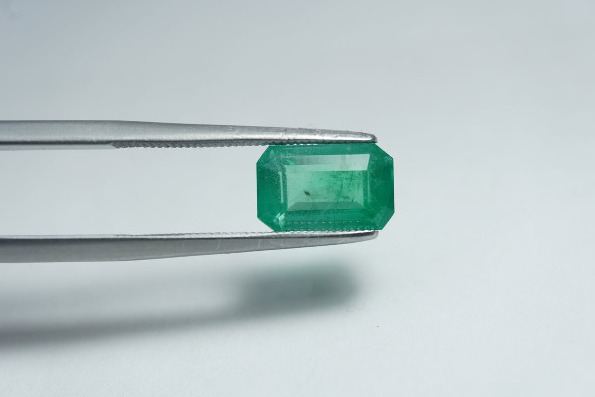 2.47ct Esmeralda 10x6mm