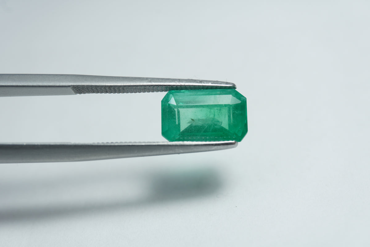 2.47ct Esmeralda 10x6mm