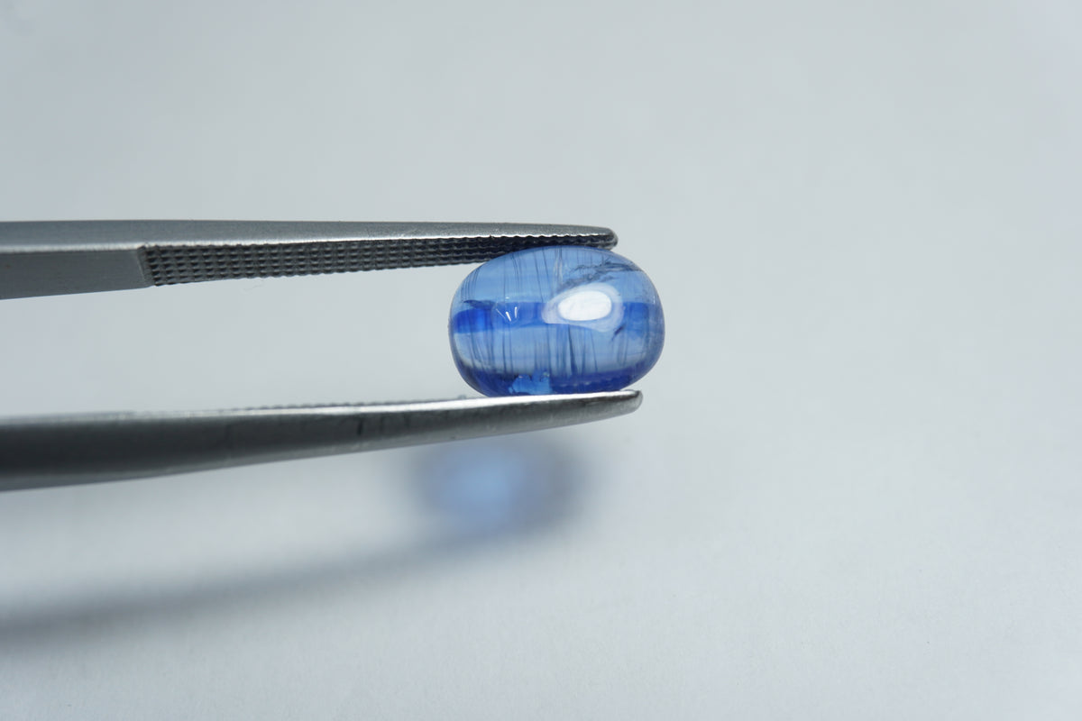 2.08ct Cabochão de Cianita 8x6mm