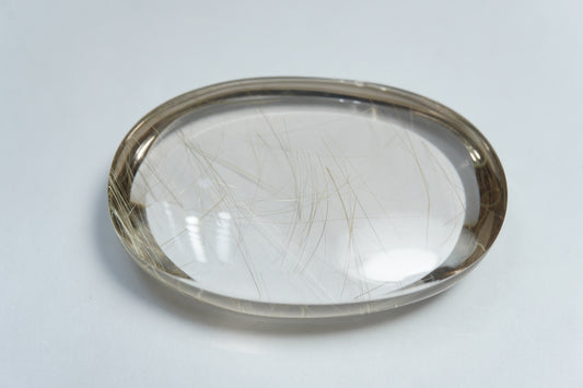 82.70ct Quartzo com inclusão 39x26mm