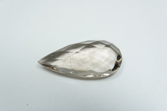 15.85ct Quartzo com inclusão 27x13mm