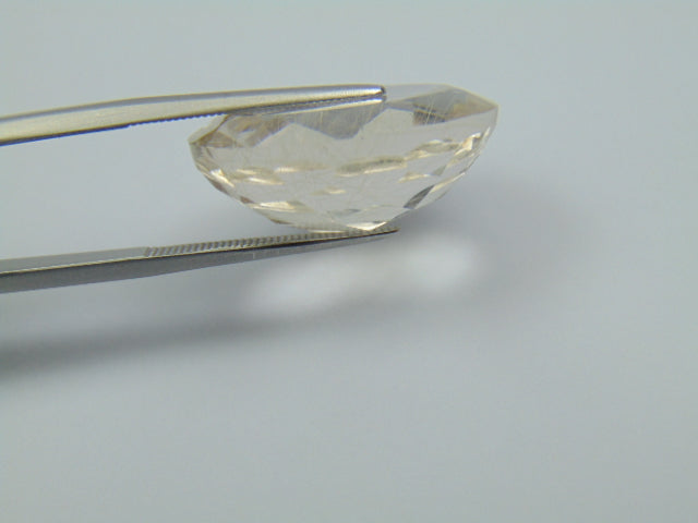 28.30ct Quartz Inclusion 22x19mm