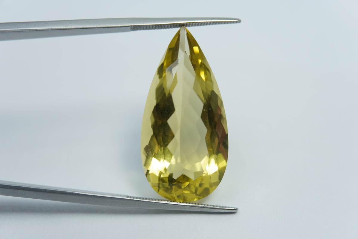 20,25ct Ouro verde 28x14mm