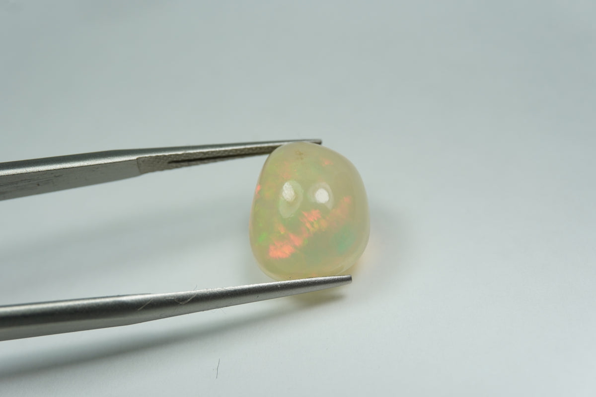 4.20ct Noble opal 13x11mm