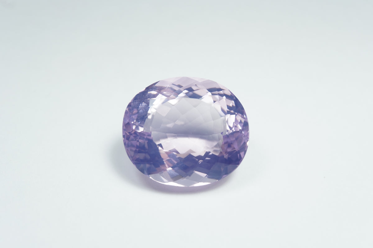 29.67ct Ametista lavanda 21.5x19mm