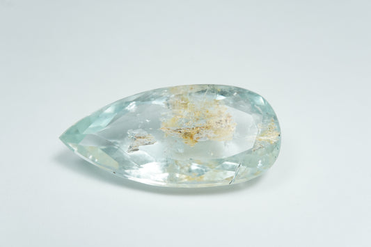 27.35ct Água-marinha com inclusão 33x16mm