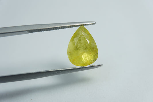 3.87ct Chrysolite 11x8mm
